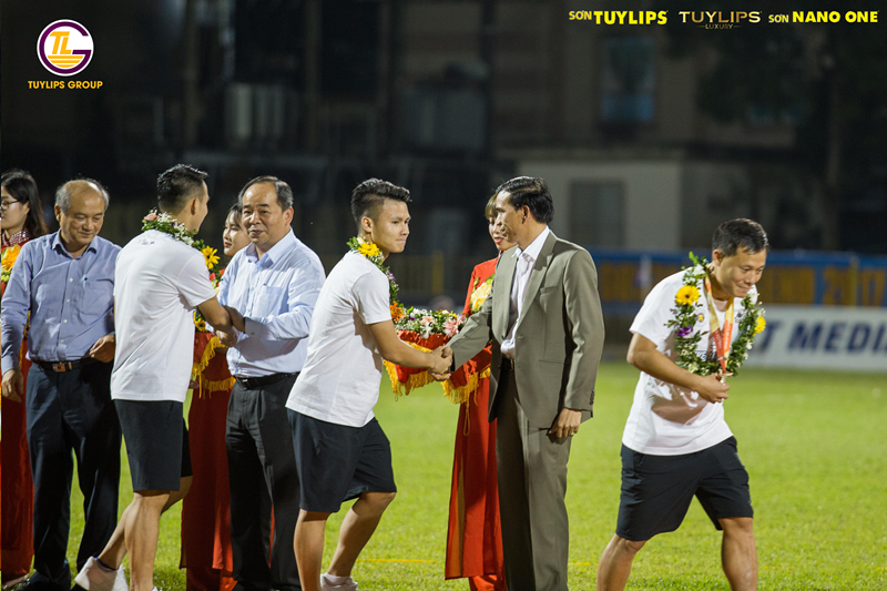 CHÙM ẢNH THAN QUẢNG NINH - HÀ NỘI FC VÀ LỄ TRAO GIẢI VÔ ĐỊCH VLEAGUE 2019